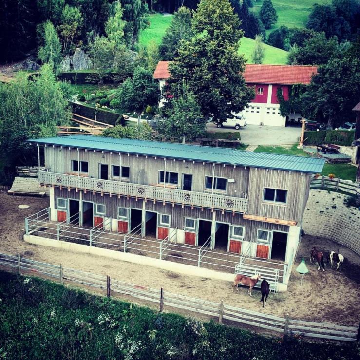 Erlebnisbauernhof Gutschi Ranch Kamp Dış mekan fotoğraf