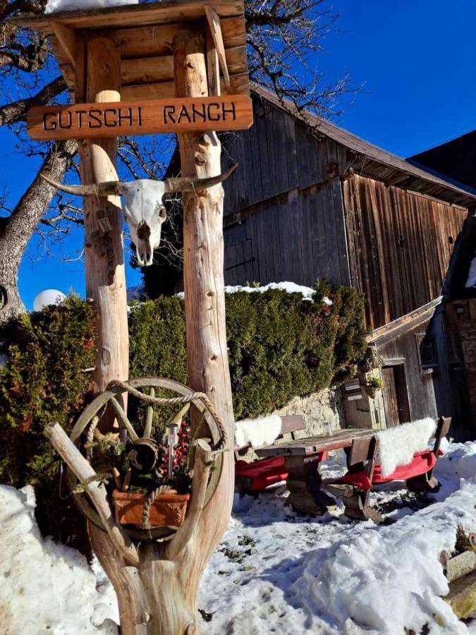 Erlebnisbauernhof Gutschi Ranch Daire Kamp Dış mekan fotoğraf